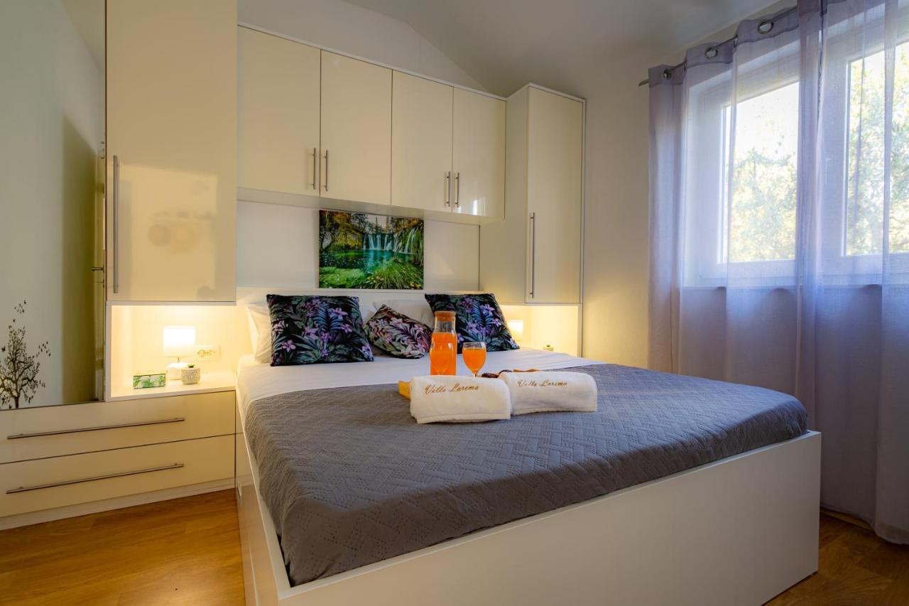 Villa Lorema-Pet Friendly On 5000 Sqm Garden,Pool, Jacuzzi, Billiard&Ps5 Sveti Filip i Jakov Exteriér fotografie